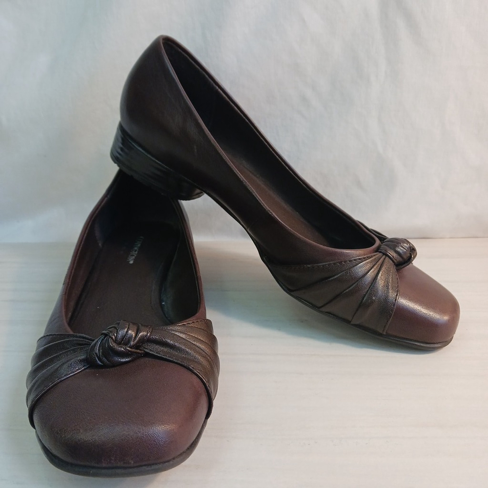 Covington Women's Cameron Brown Leather Flats Size 9 Medium